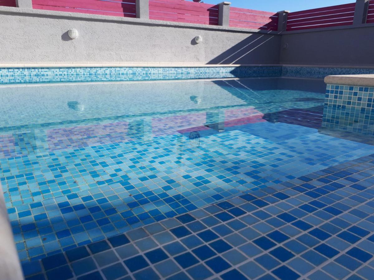 Helles Doppelzimmer Mit Bad, Terrasse Und Pool, Seperater Eingang, Liznjan, Istrien Exterior foto